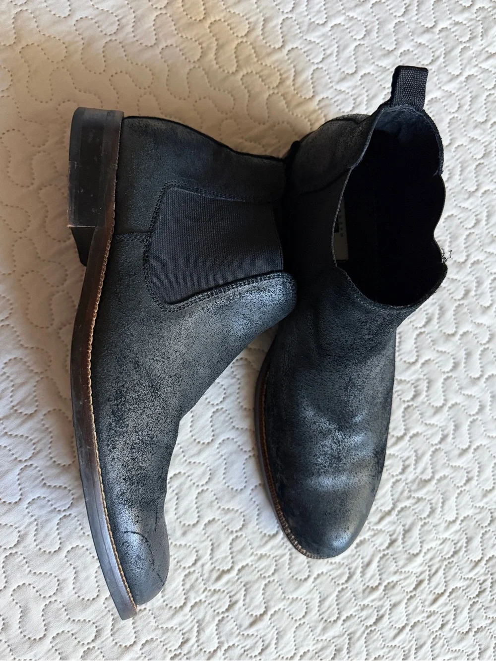Joseph Abboud Men’s Black Leather Slip-On Boots Subtle Distressed Finish Size 10